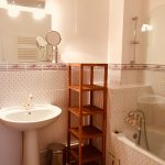Appartement 4, salle de bain